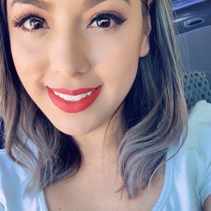 Meet your Posher, Gabriela